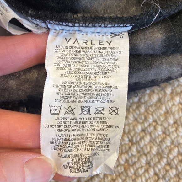 ❌SOLD❌ Varley Napoli fleece zebra print jacket - Picture 9 of 15